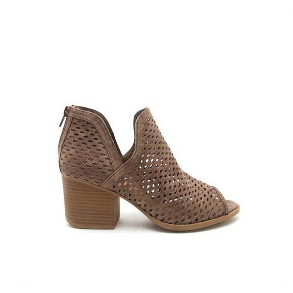 CLEARANCE! Size 6. Taupe perforated ankle bootie - Picture 3 of 5